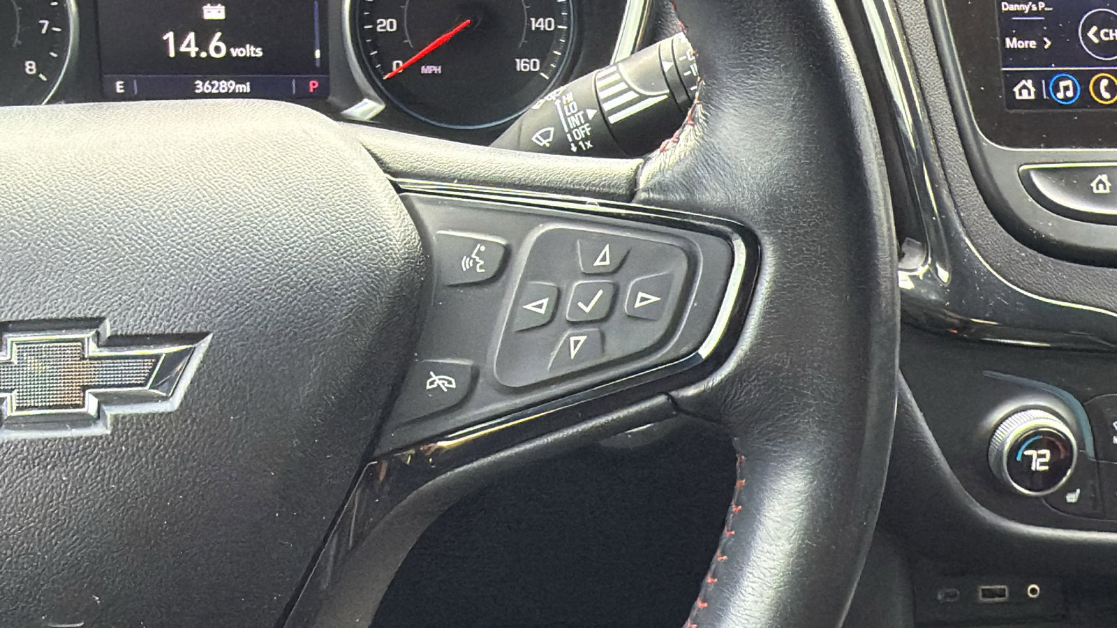 Used 2022 Chevrolet Equinox RS w/ RS Leather Package image 23