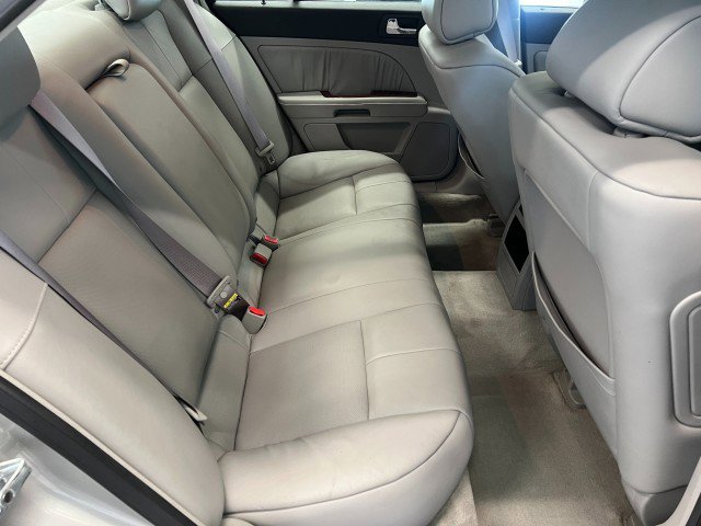 Used 2007 Cadillac STS image 39