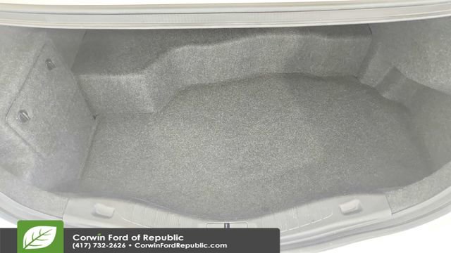 Used 2016 Ford Fusion SE image 21