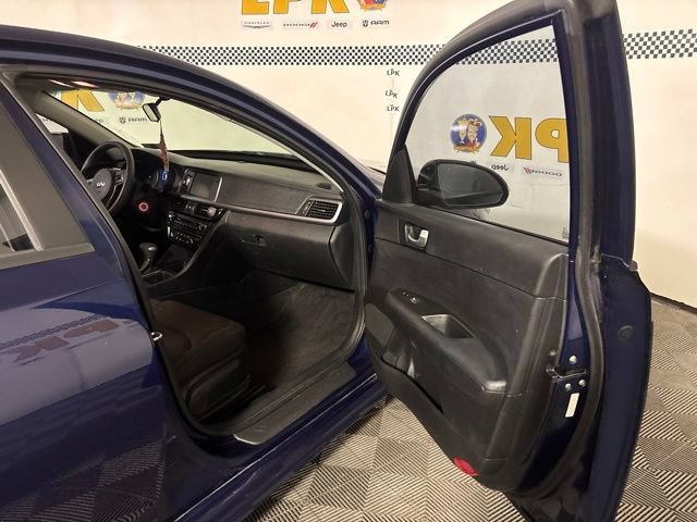 Used 2018 Kia Optima LX FWD image 13