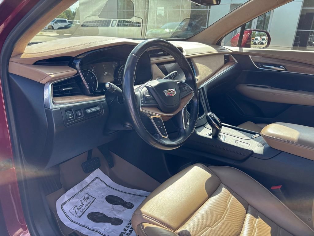 Used 2018 Cadillac XT5 Platinum AWD/4WD image 19