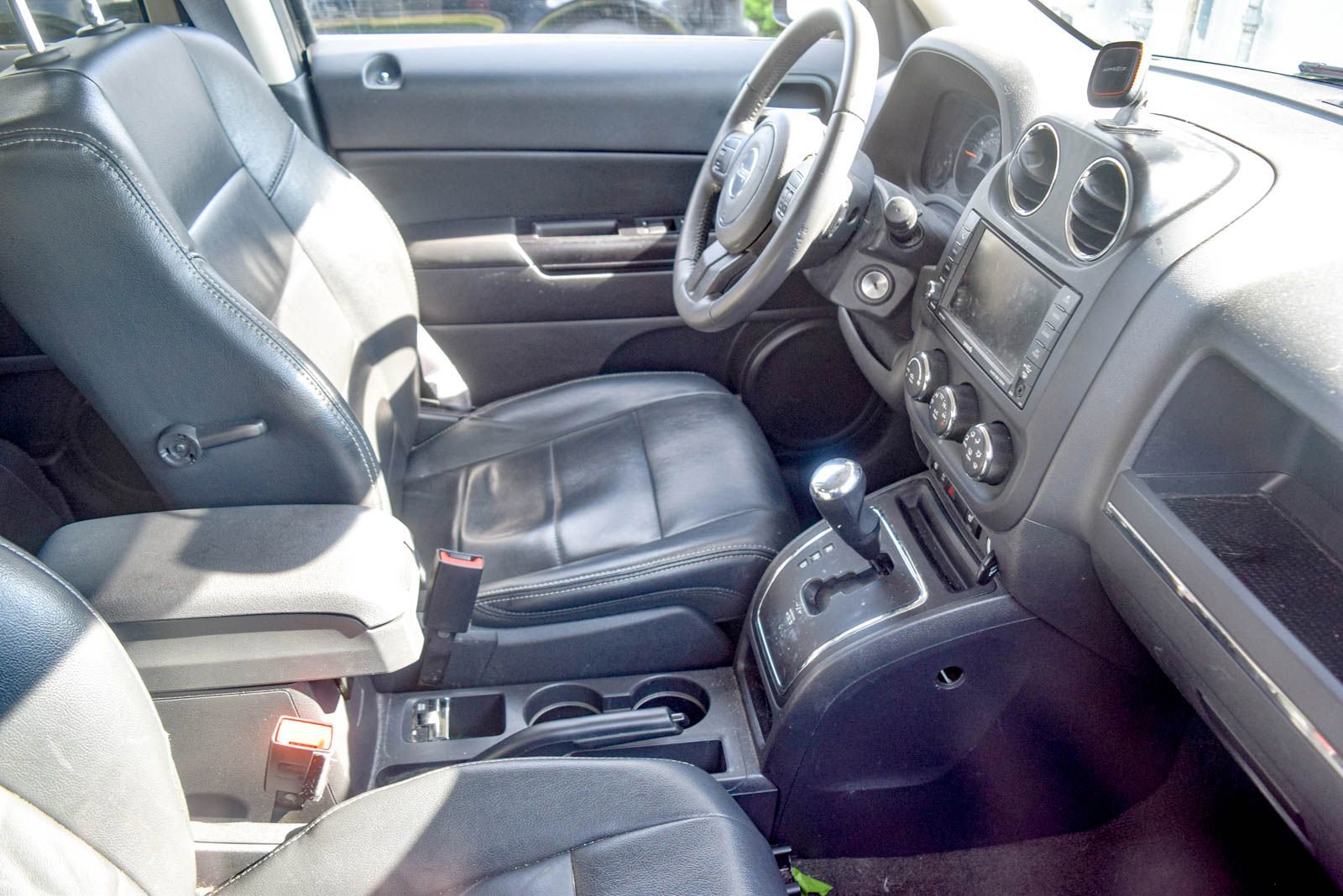 Used 2017 Jeep Patriot High Altitude AWD/4WD image 18