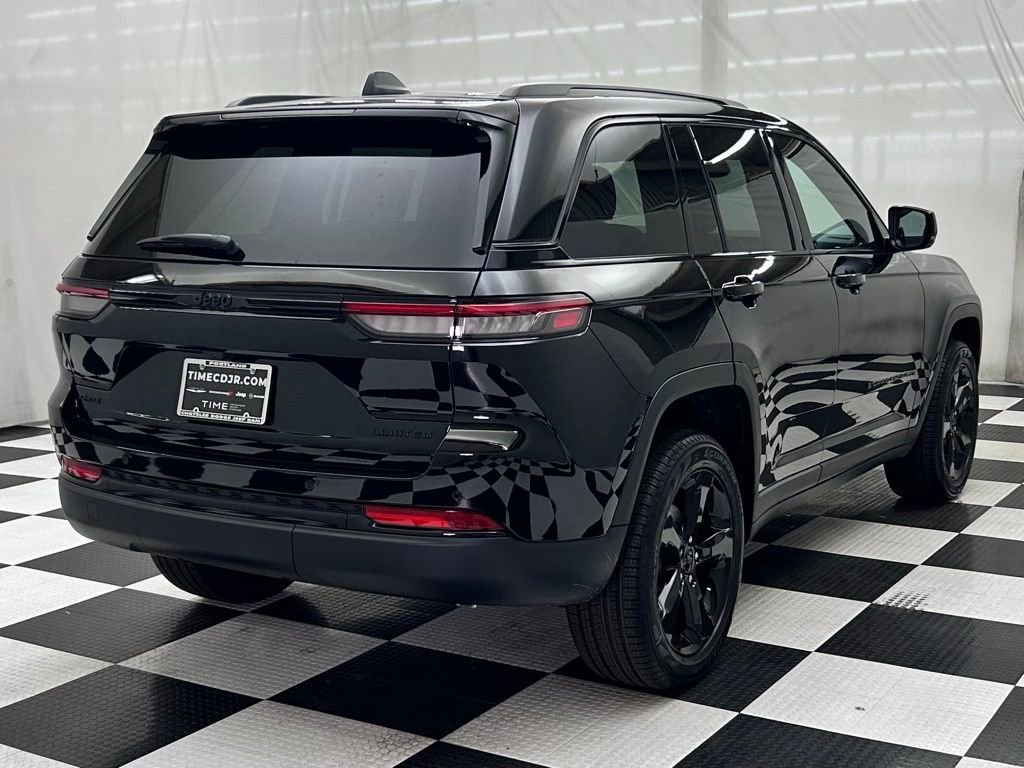 New 2025 Jeep Grand Cherokee Limited w/ Black Appearance Package image 8