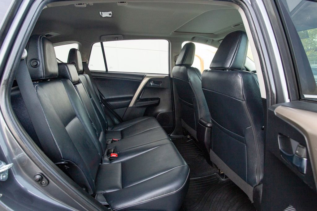 Used 2015 Toyota RAV4 Limited AWD/4WD image 13