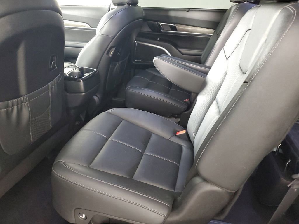 Used 2021 Kia Telluride SX w/ Towing Package image 12