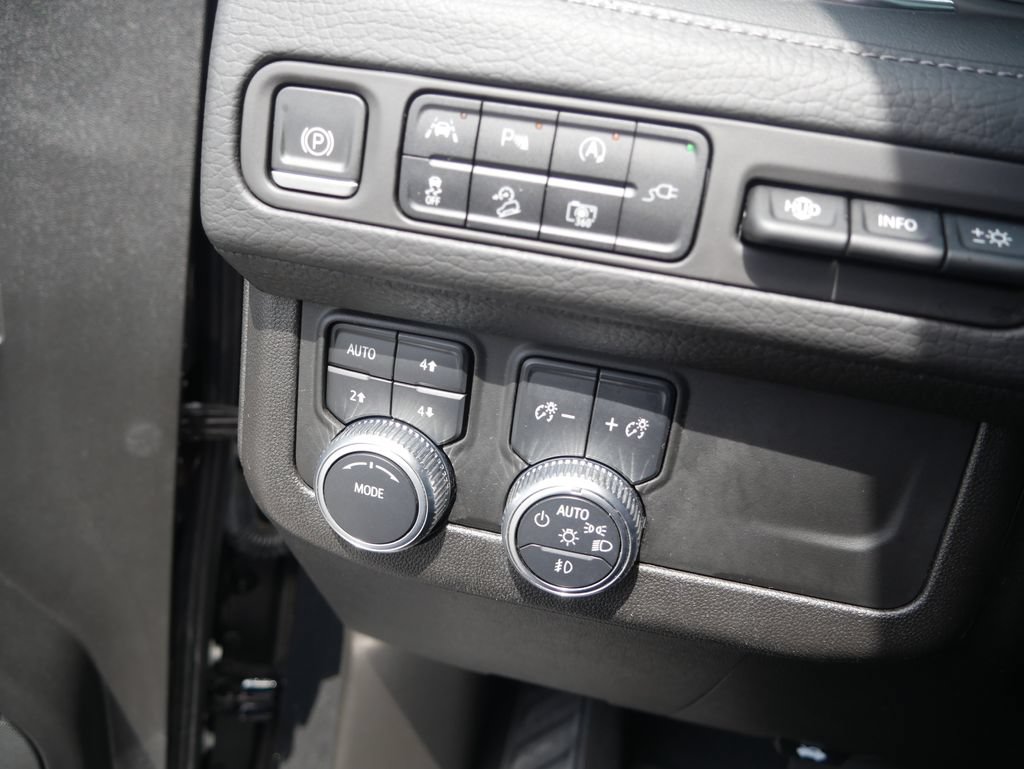 Used 2022 GMC Yukon Denali AWD/4WD image 40