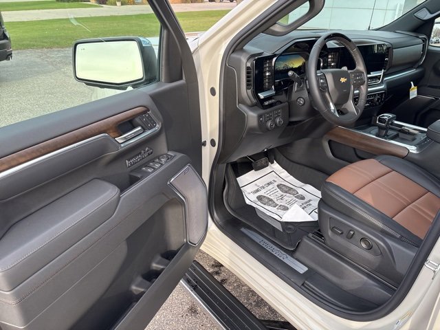 New 2026 Chevrolet Silverado 1500 High Country image 10