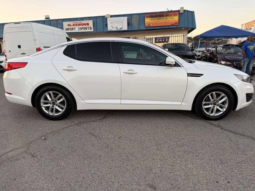 Used 2011 Kia Optima LX image 10