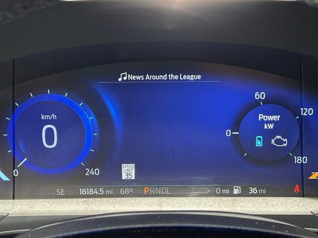 Certified 2022 Ford Escape Titanium FWD image 20