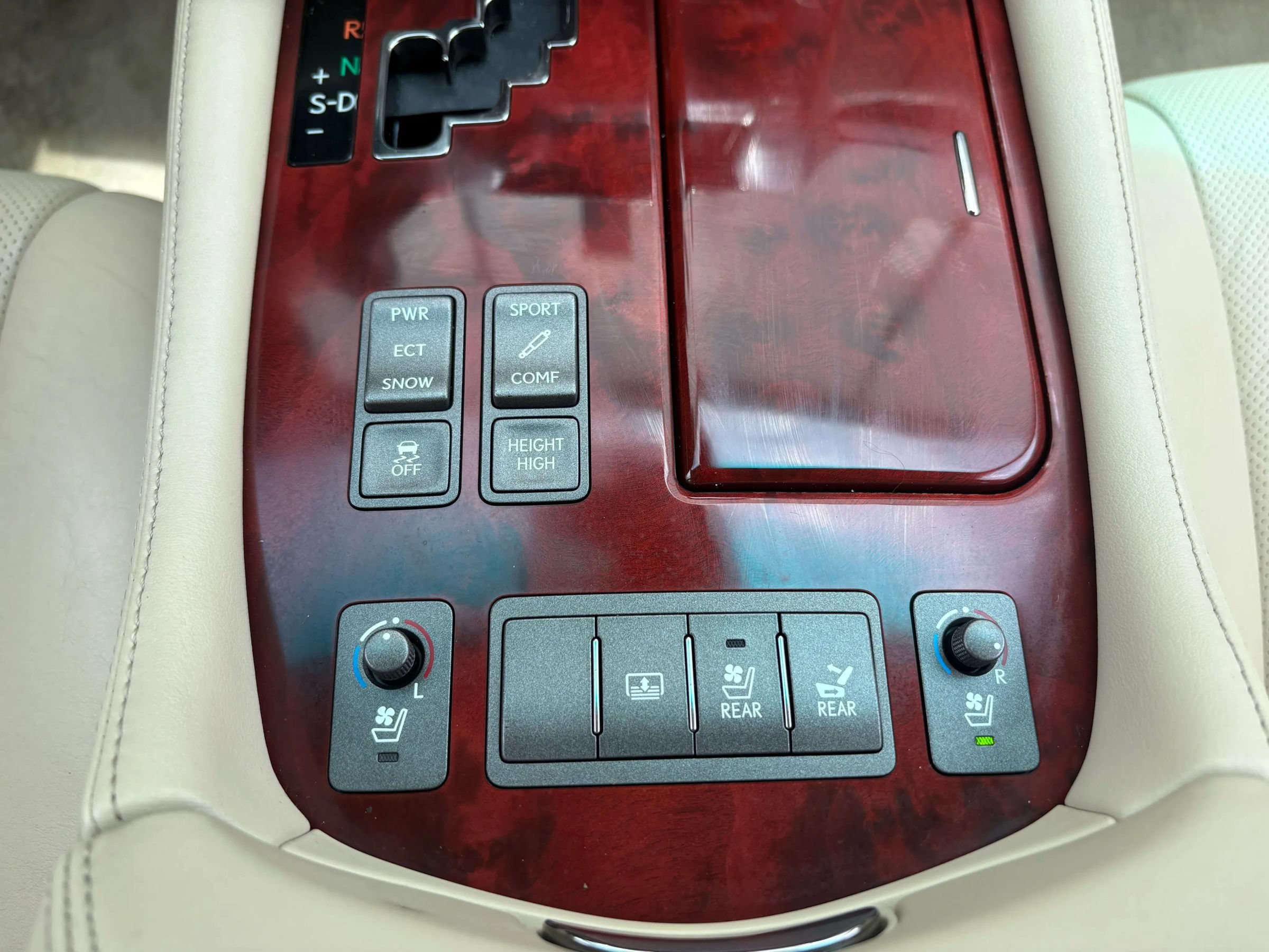 Used 2007 Lexus LS 460 L RWD image 14