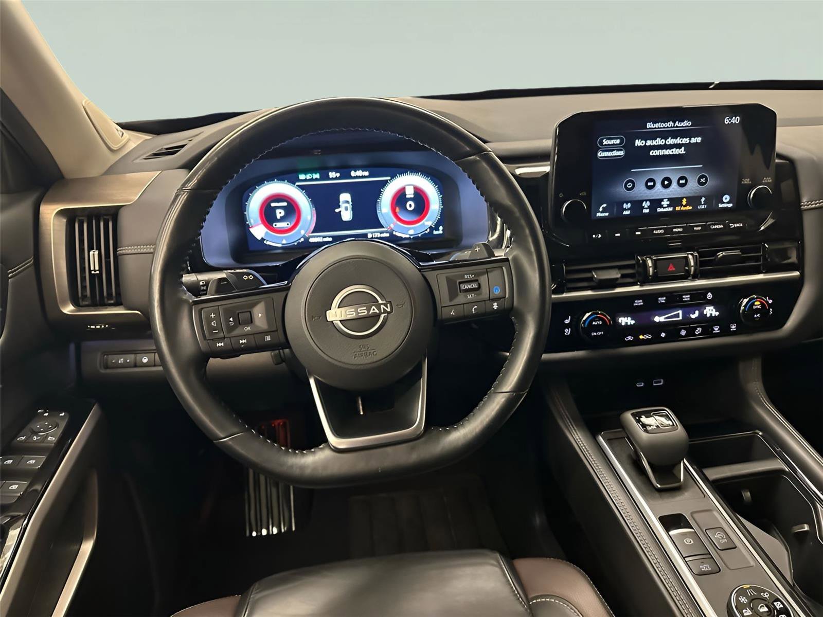 Used 2024 Nissan Pathfinder Platinum w/ Cargo Package image 37