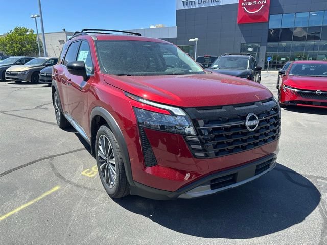 New 2026 Nissan Pathfinder Platinum w/ Cargo Package AWD/4WD image 3