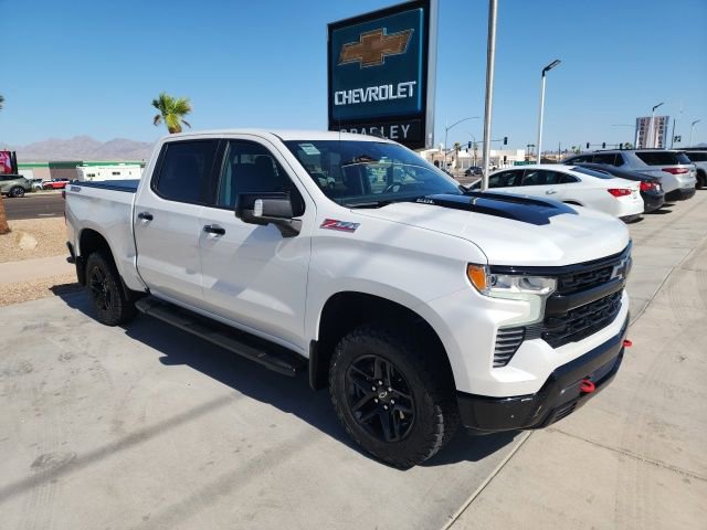 Used 2022 Chevrolet Silverado 1500 LT Trail Boss w/ LT Trail Boss Premium Package image 2