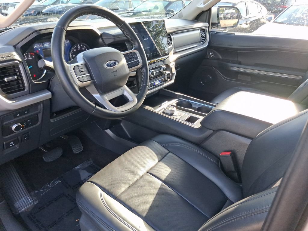Used 2022 Ford Expedition XLT RWD image 11