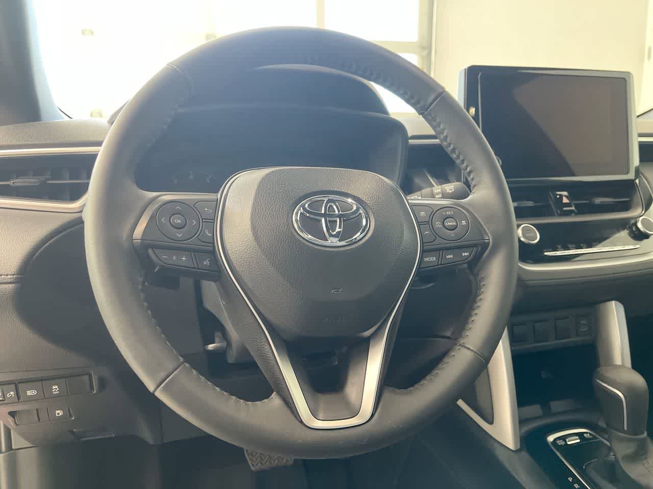Used 2024 Toyota Corolla Cross AWD Hybrid image 14