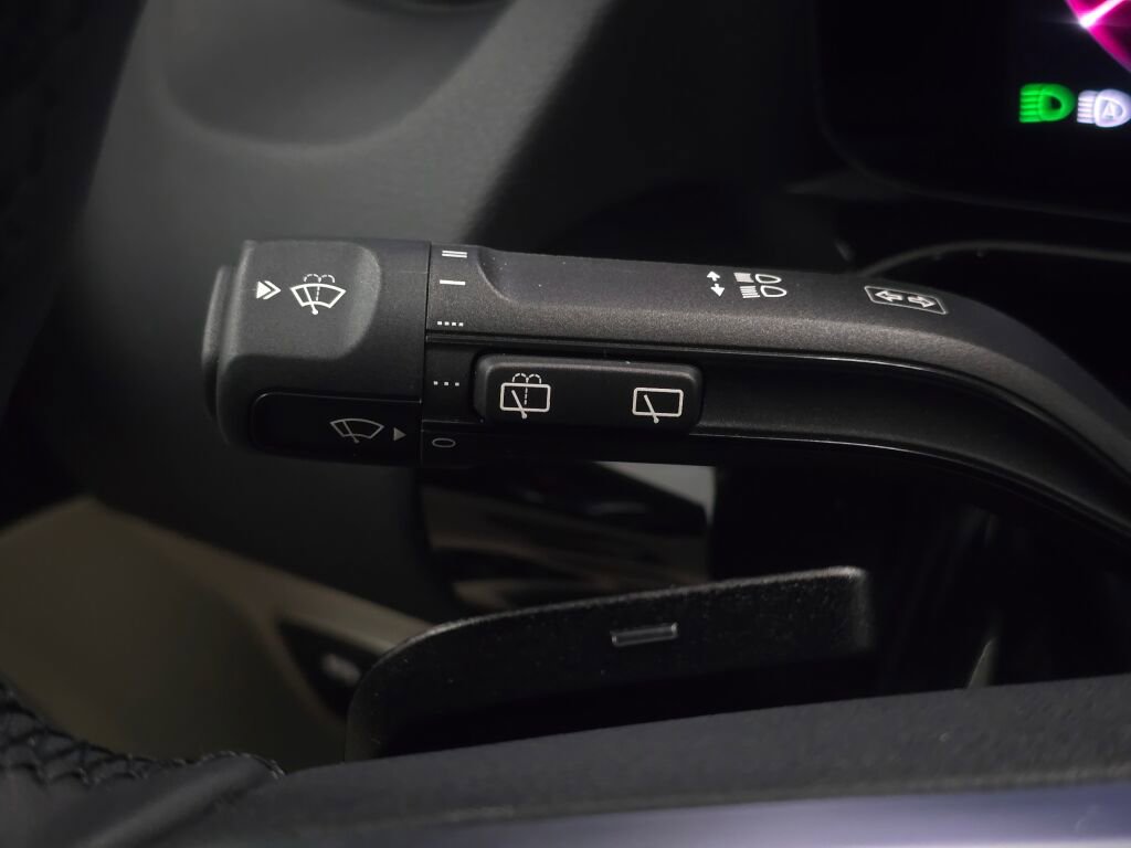 Used 2026 Mercedes-Benz GLA 250 4MATIC image 39