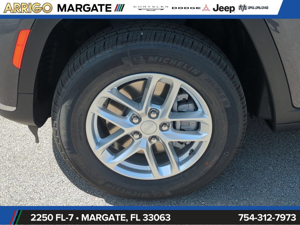 New 2026 Jeep Grand Cherokee L Laredo RWD image 11