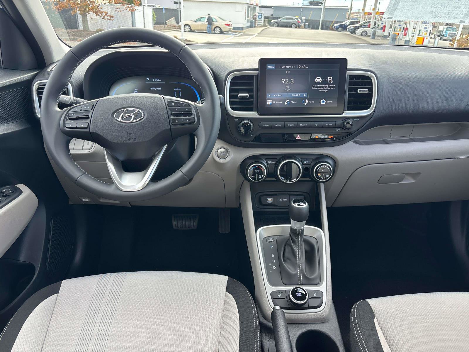 New 2026 Hyundai Venue SEL image 6