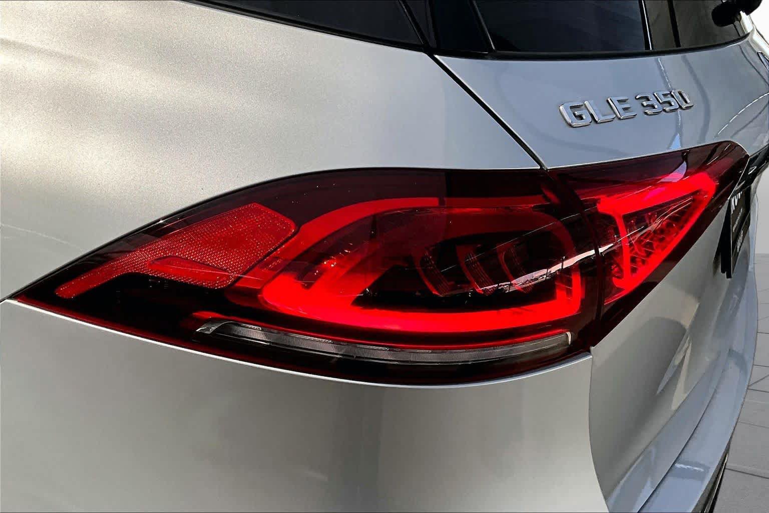 Certified 2020 Mercedes-Benz GLE 350 4MATIC image 29