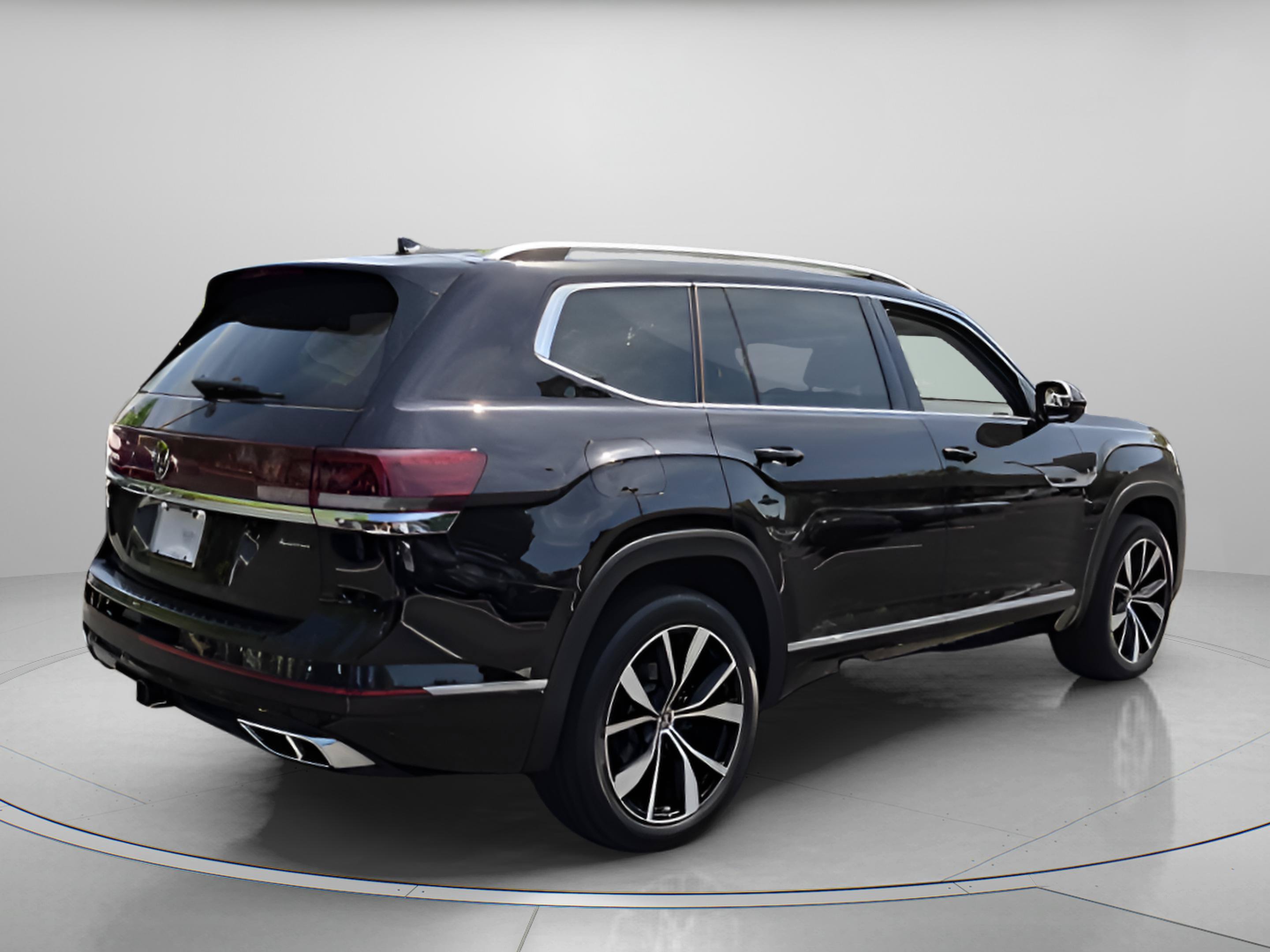 Used 2025 Volkswagen Atlas SEL Premium R-Line AWD/4WD image 5