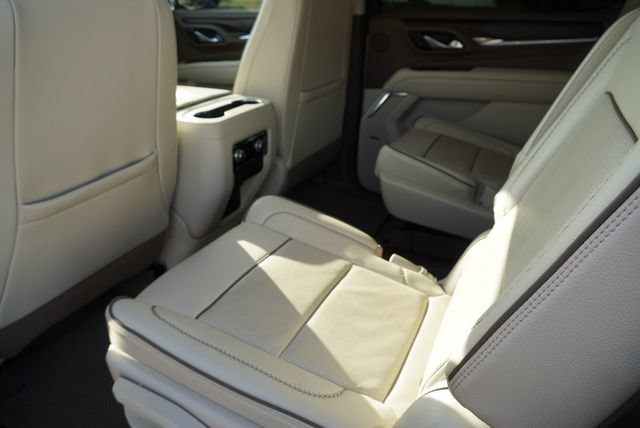 Used 2023 GMC Yukon Denali w/ Max Trailering Package AWD/4WD image 18
