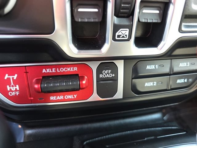 Used 2026 Jeep Wrangler Unlimited Sport AWD/4WD image 7