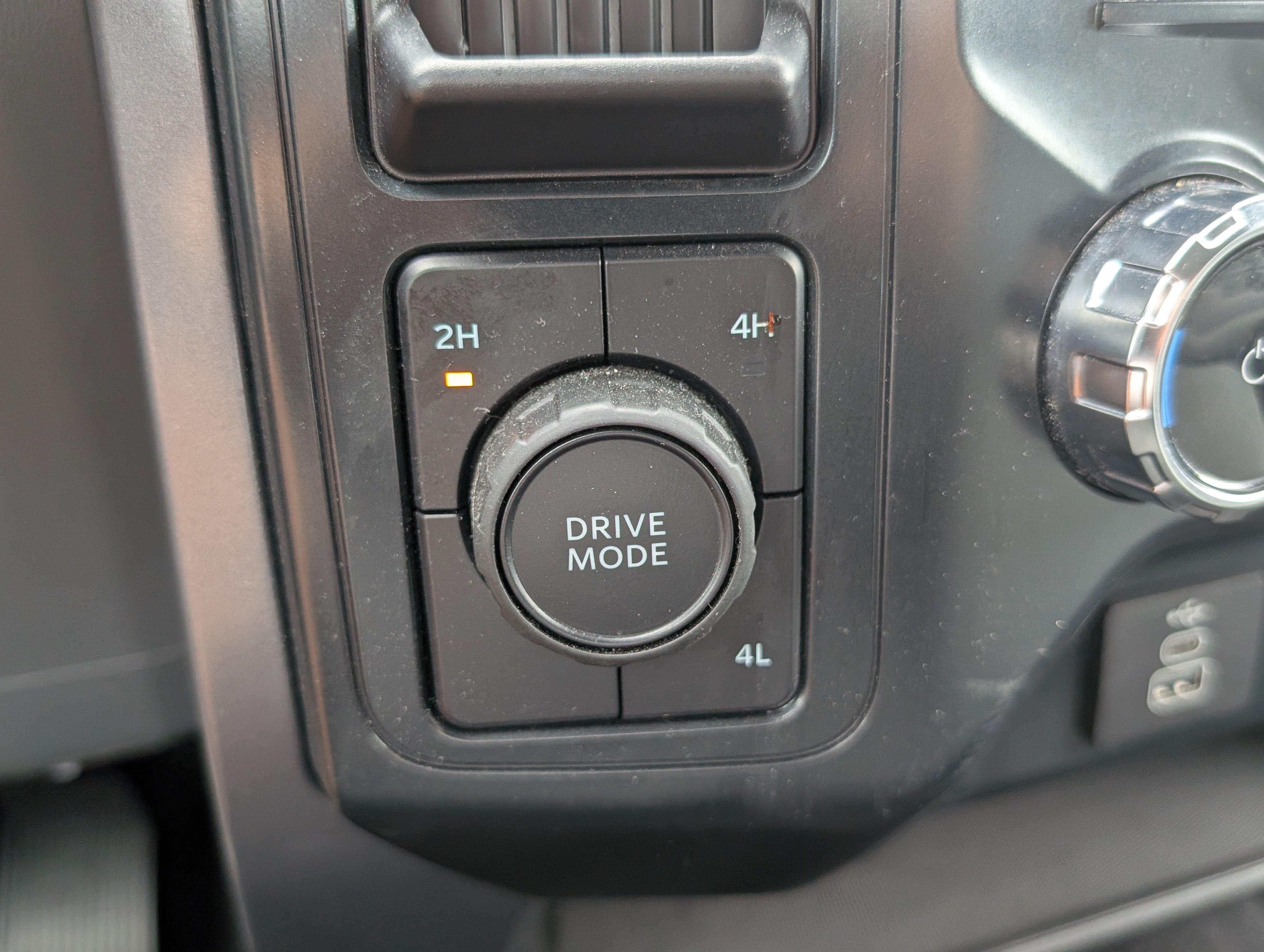Used 2025 Ford F150 XLT w/ Equipment Group 301A Standard AWD/4WD image 19