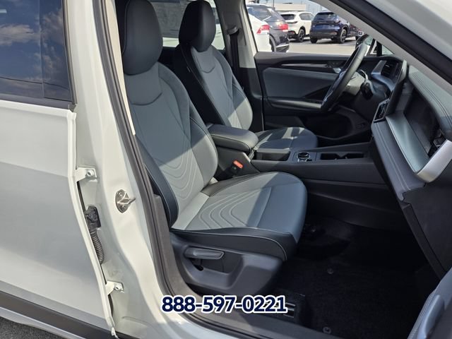 New 2026 Volkswagen Tiguan SE FWD image 14