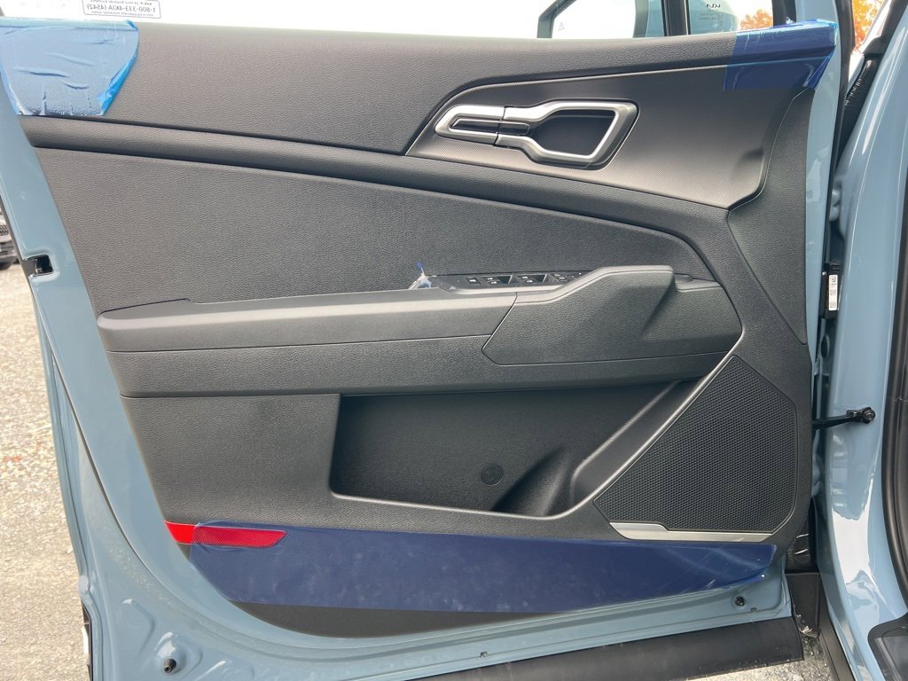 New 2026 Kia Sportage S image 8