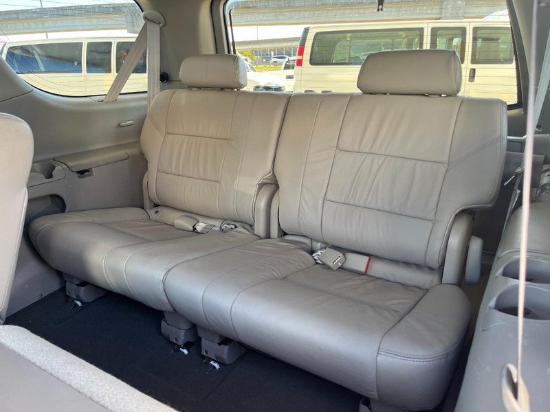 Used 2006 Toyota Sequoia SR5 RWD image 12