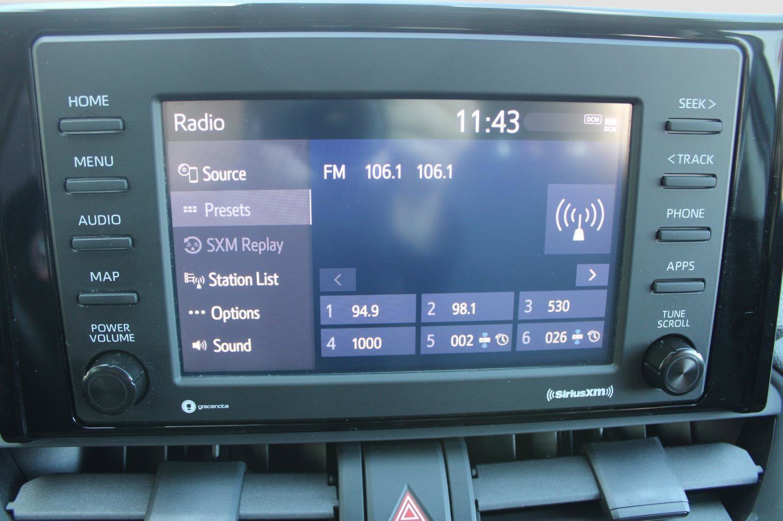 Used 2021 Toyota RAV4 AWD Hybrid image 19