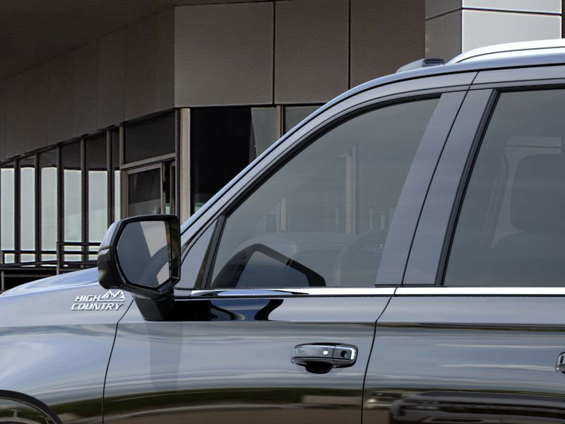 New 2026 Chevrolet Suburban High Country AWD/4WD image 12