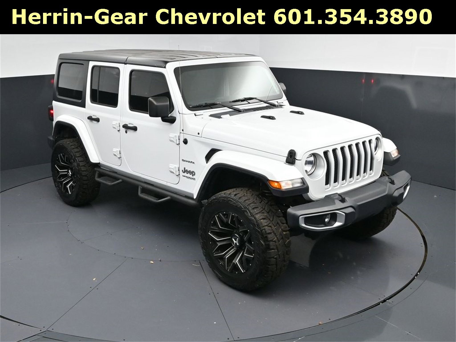 Used 2019 Jeep Wrangler Unlimited Sahara image 1