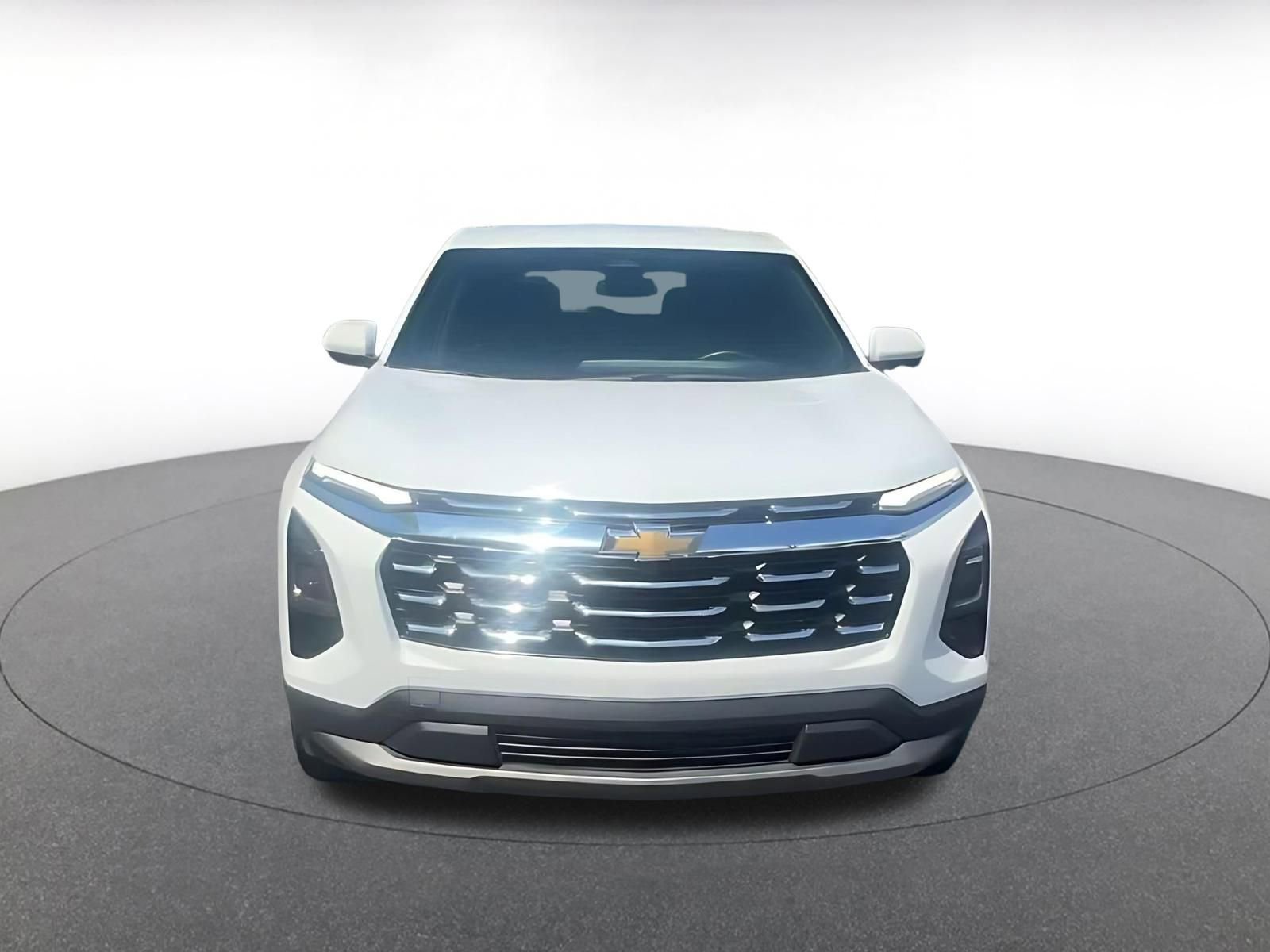 Used 2025 Chevrolet Equinox LT FWD image 4