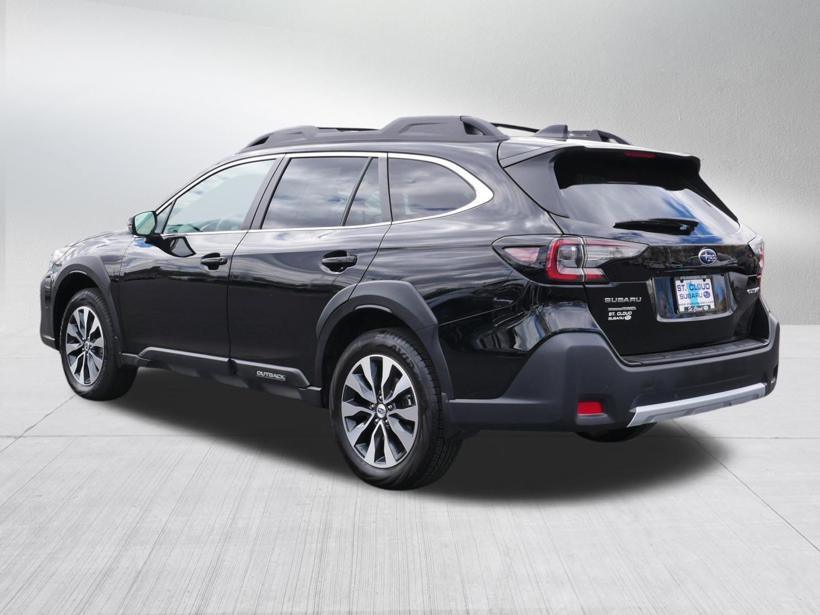 Certified 2024 Subaru Outback Limited AWD/4WD image 5
