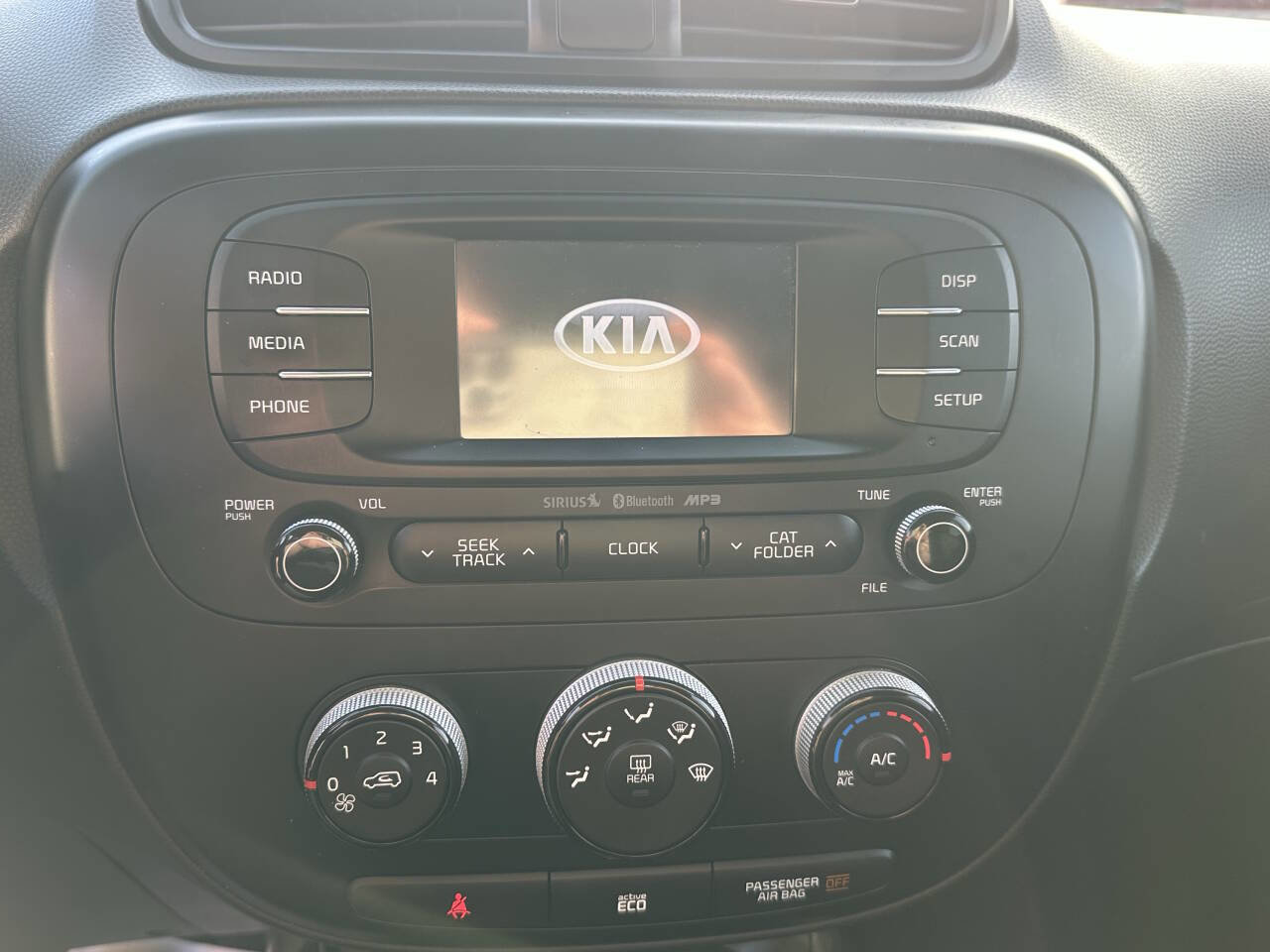 Used 2016 Kia Soul + image 13