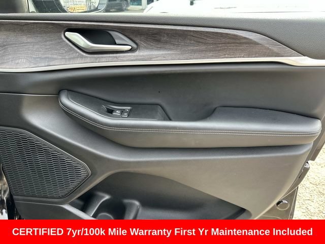 Certified 2023 Jeep Grand Cherokee Limited AWD/4WD image 9
