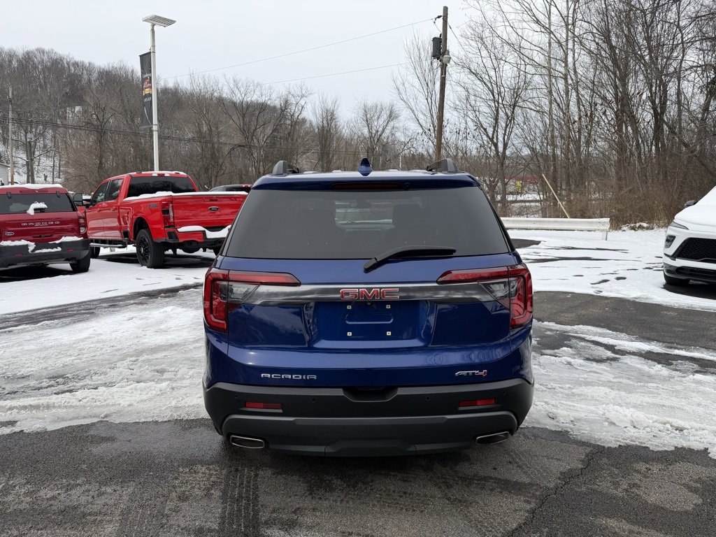 Used 2023 GMC Acadia AT4 w/ Technology Package image 4