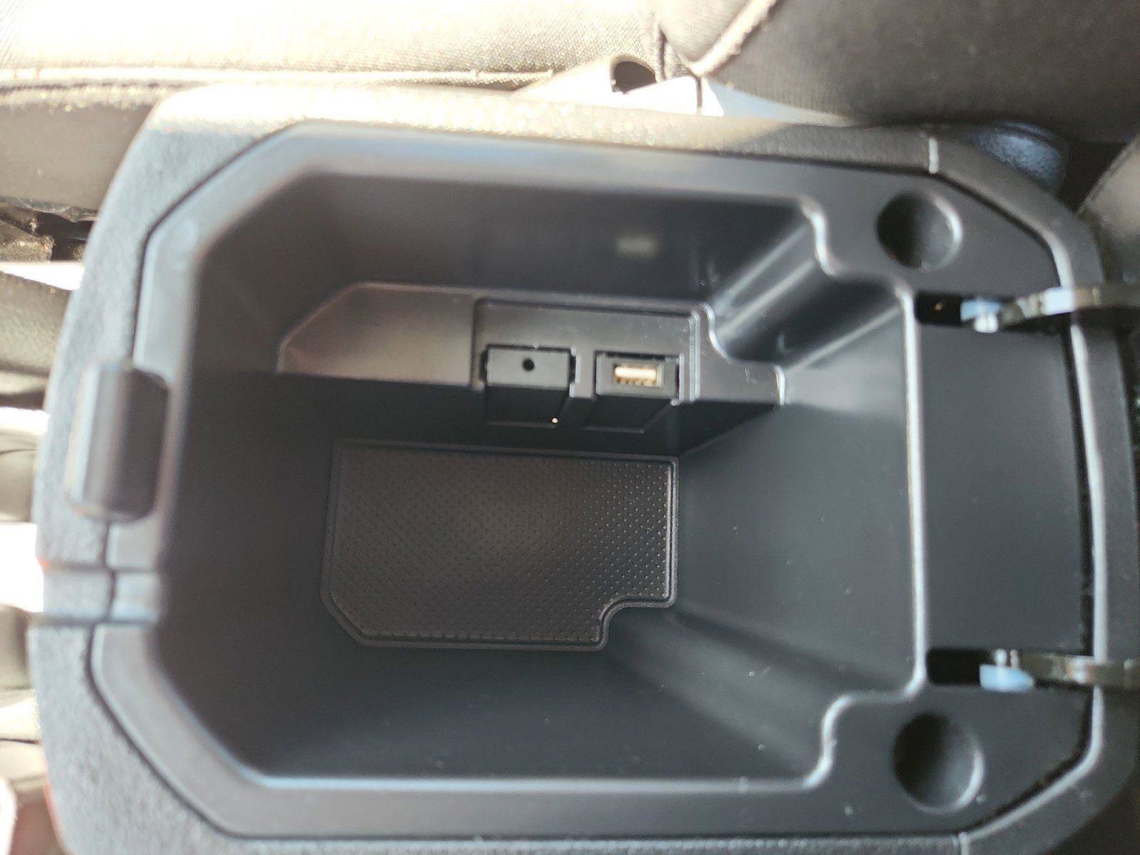 Used 2014 Chevrolet Cruze LS FWD image 25