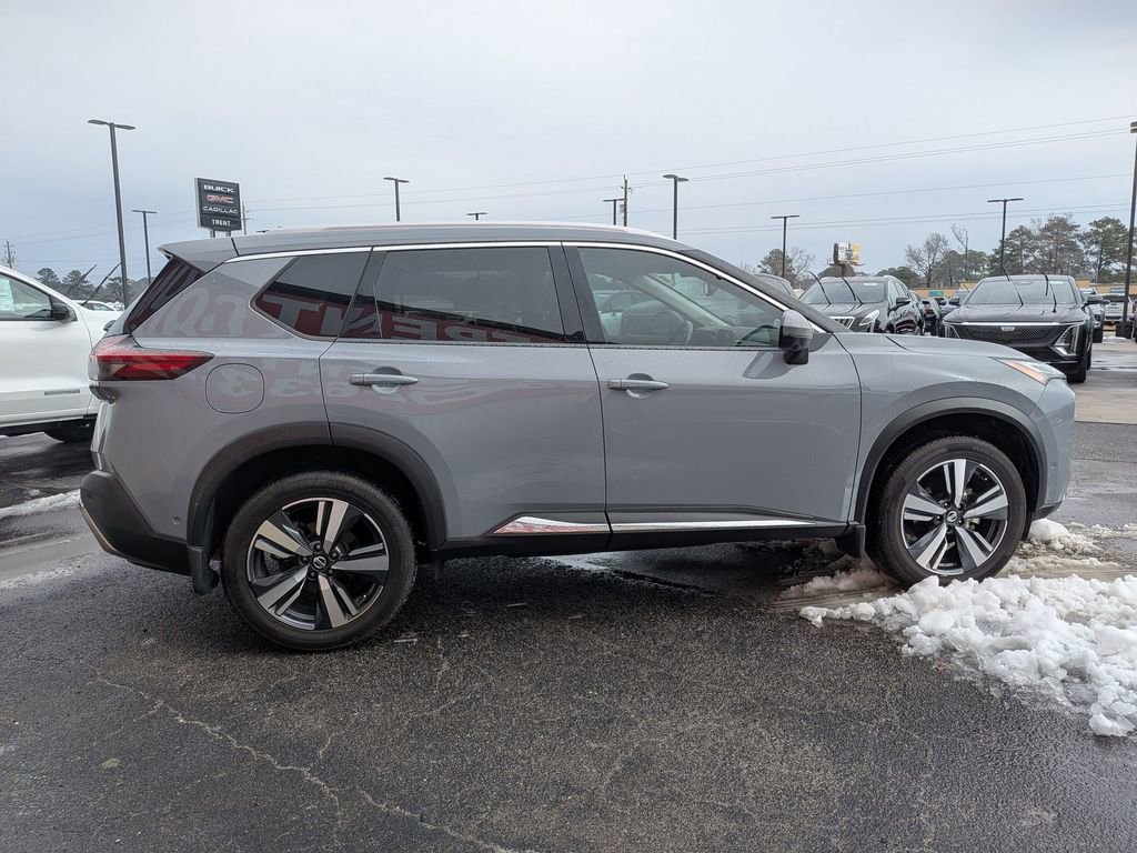 Used 2021 Nissan Rogue Platinum image 6