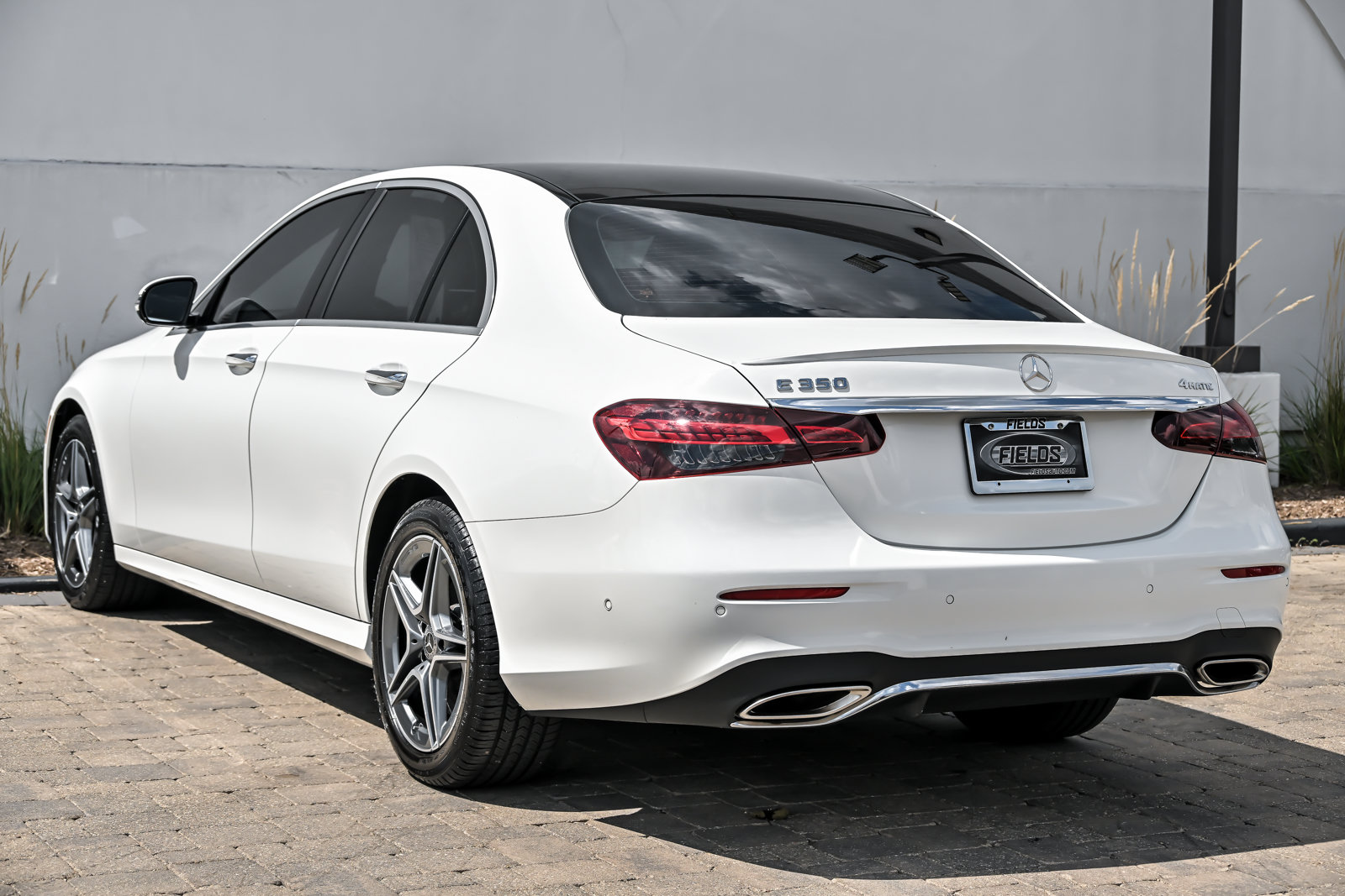 Used 2023 Mercedes-Benz E 350 4MATIC Sedan image 11