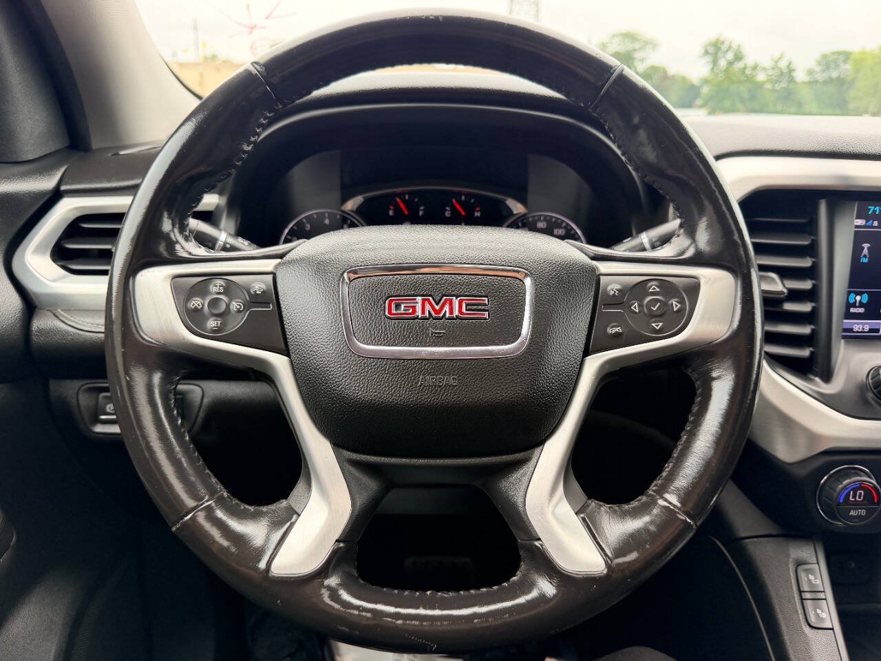 Used 2018 GMC Acadia SLT AWD/4WD image 35