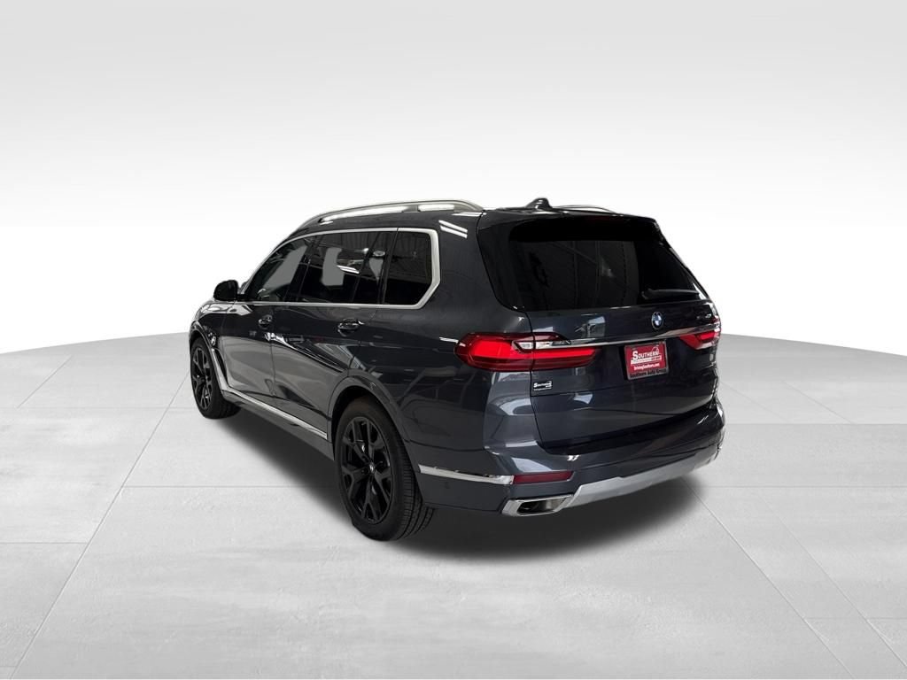 Used 2020 BMW X7 xDrive40i w/ Cold Weather Package AWD/4WD image 3