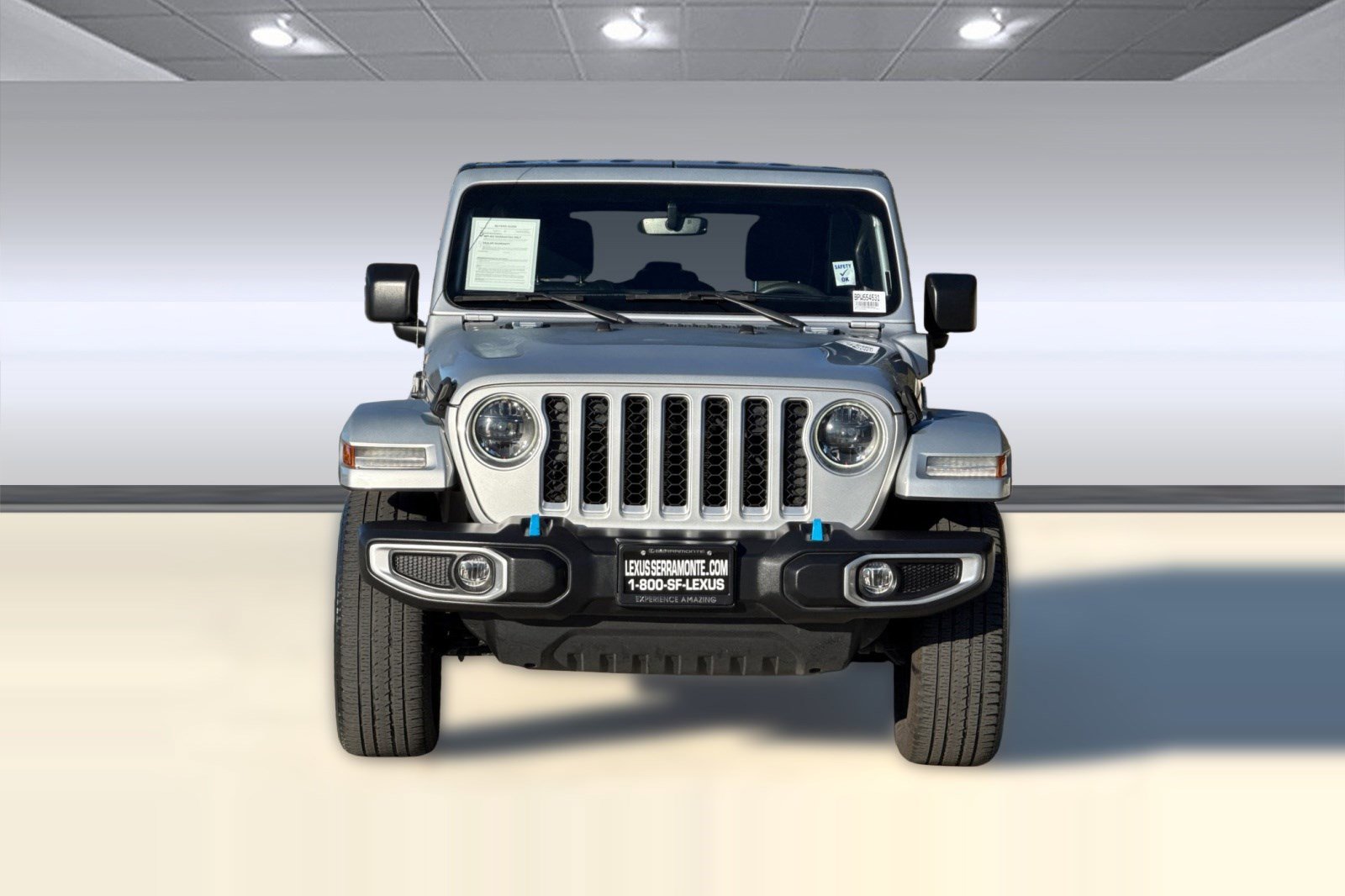 Used 2023 Jeep Wrangler Sahara image 5