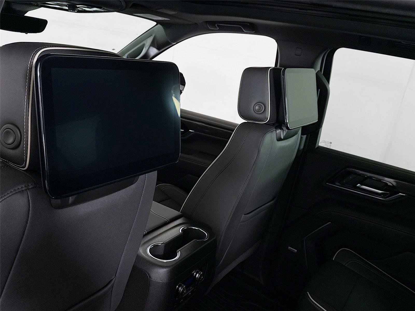 New 2026 GMC Yukon XL Elevation w/ Elevation Premium Package AWD/4WD image 20
