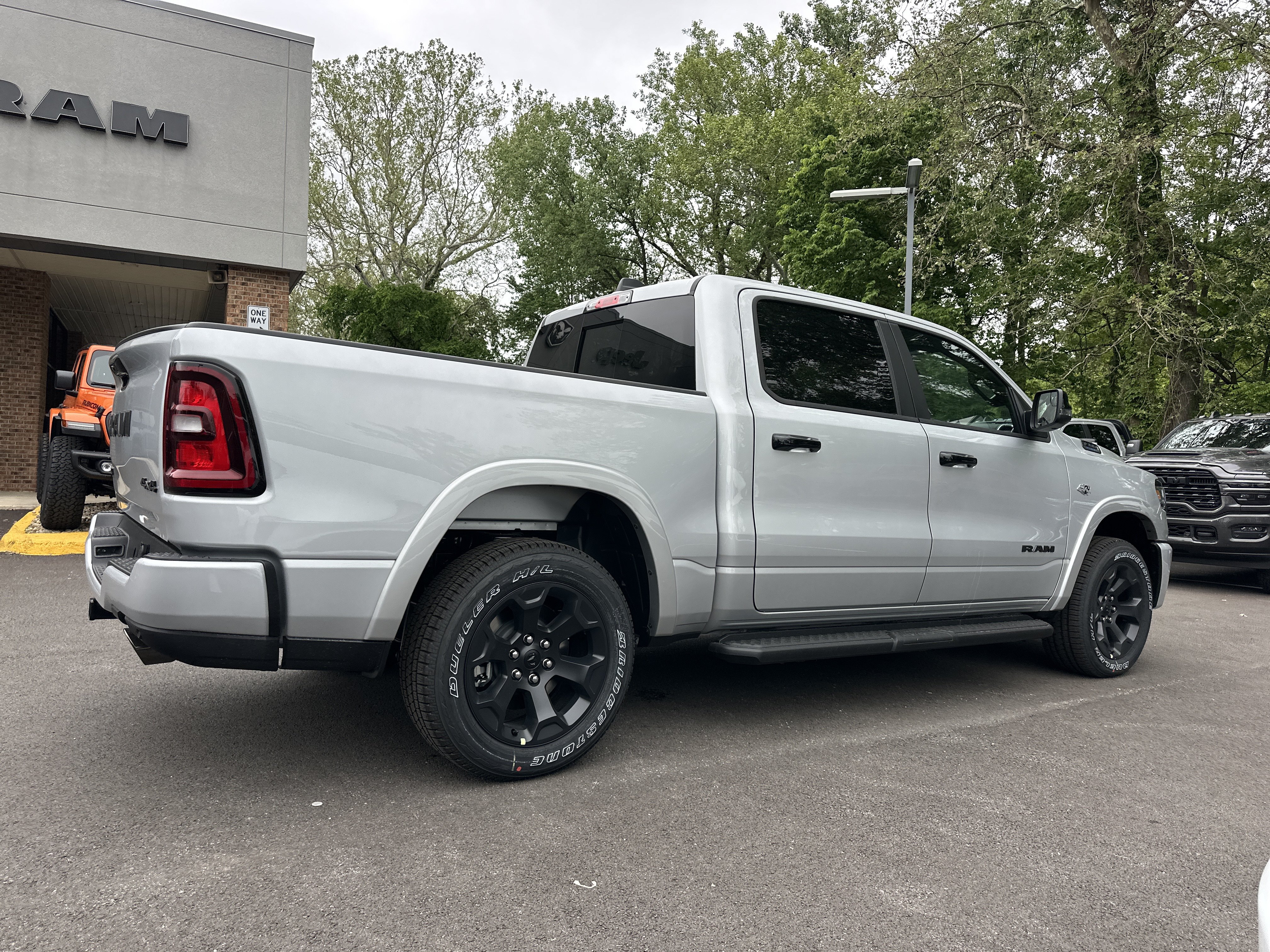 Used 2026 RAM 1500 4x4 Crew Cab image 17