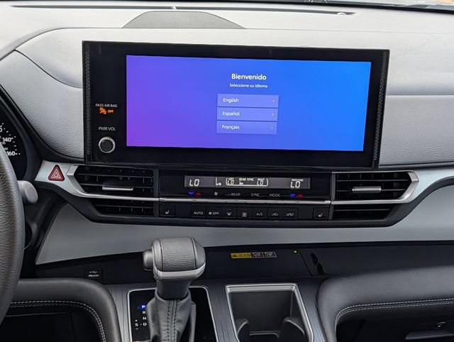 Certified 2026 Toyota Sienna XLE FWD image 14