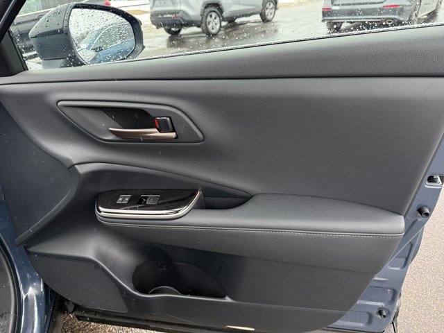 Certified 2025 Toyota Crown Signia w/ Tow-Hitch Package (TMS) image 25