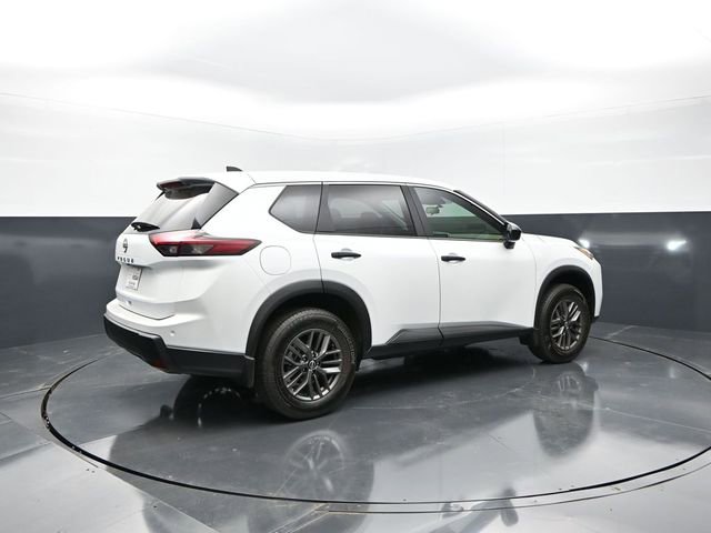 Certified 2025 Nissan Rogue S image 7