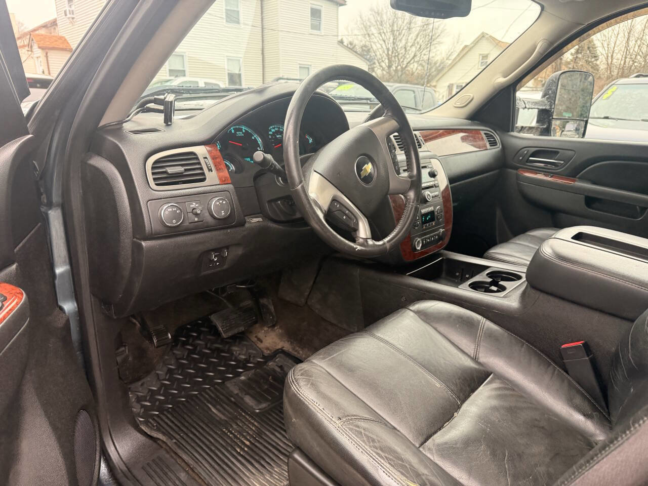 Used 2011 Chevrolet Silverado 2500 LTZ image 13